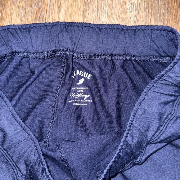 League 91 • UNC Tarheels All Day Joggers - Picture 4 of 8